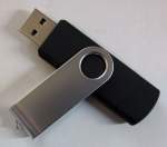 Swivel OTG Plastic 8GB (real 7GB) USB Flash Drive Black 02.jpg